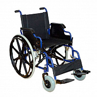 Кресло-коляска Мега-Оптим для инвалидов пневматические колеса FS 909.